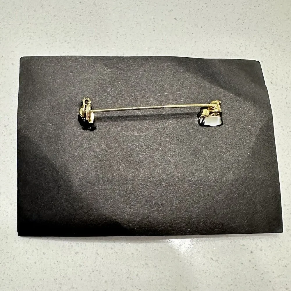 Handcrafted Pin Brooch Travel New York‎ Globe  Recycled Domino